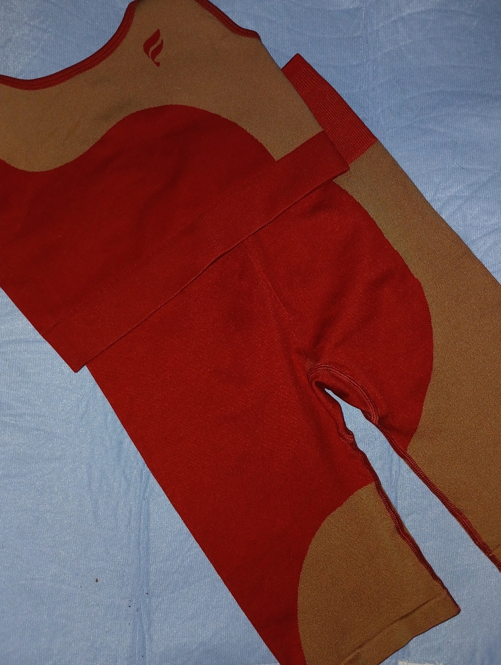 Fabletics Seamless  Active Set/ Small - Picture 4 of 5